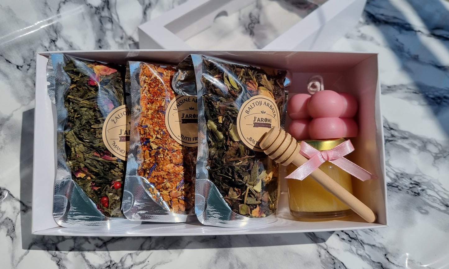 Maža arbatos, medaus, žvakių dovanėlės