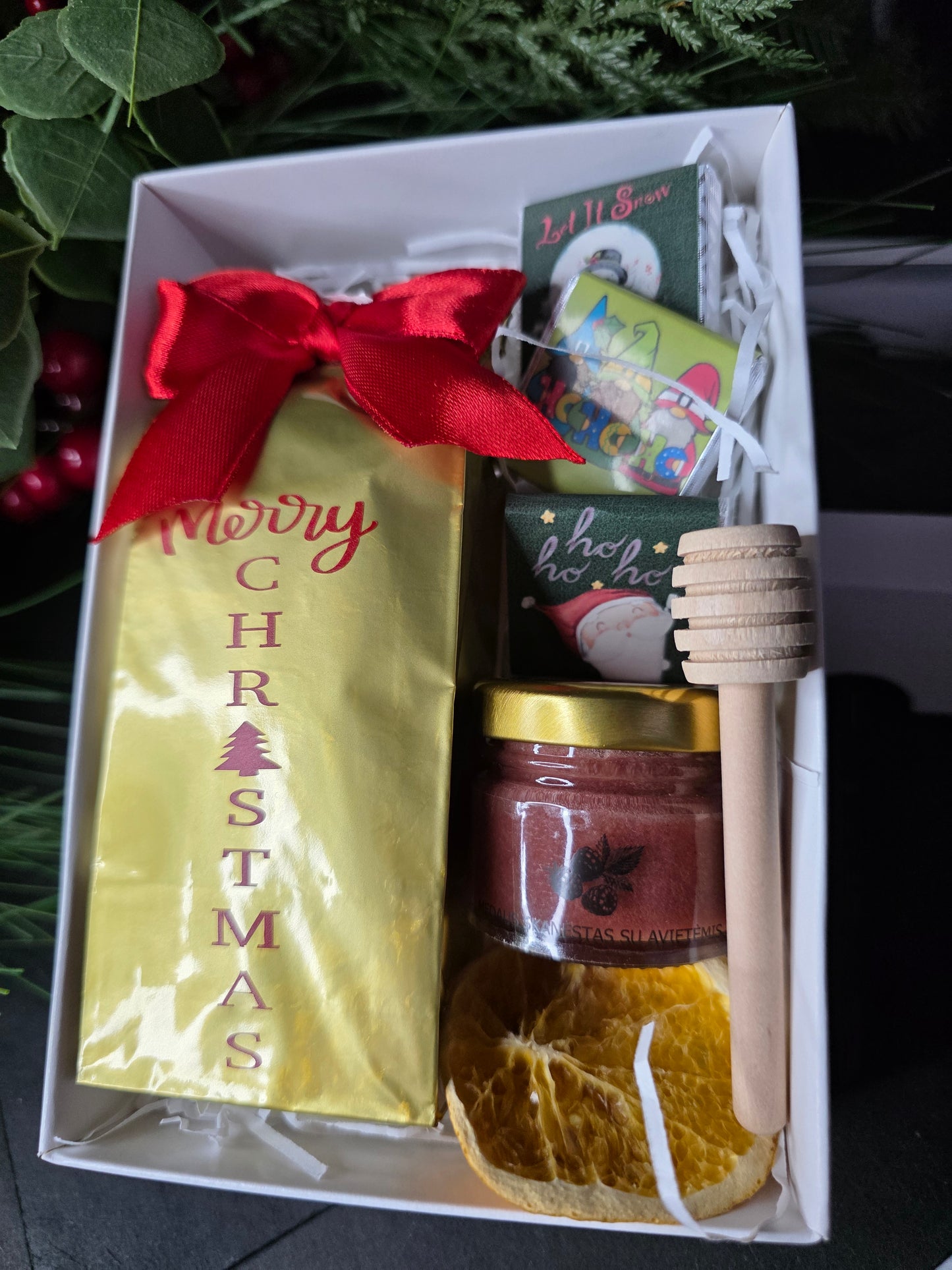 Kalėdinė arbatos ir medaus dovanų dėžutė