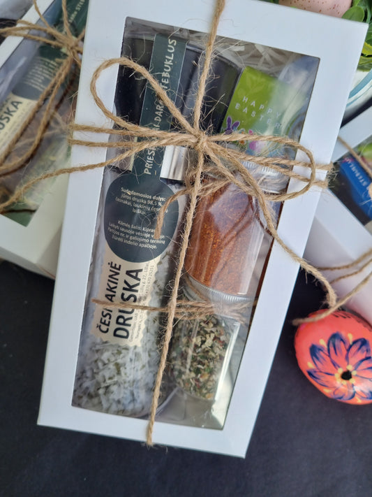 Christmas GARLIC salt grinder set